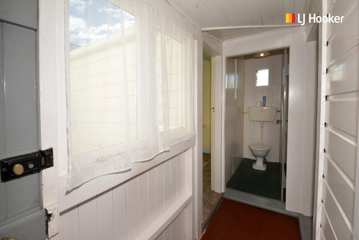 22 County Road, Kaikorai, Dunedin - Carousel 25