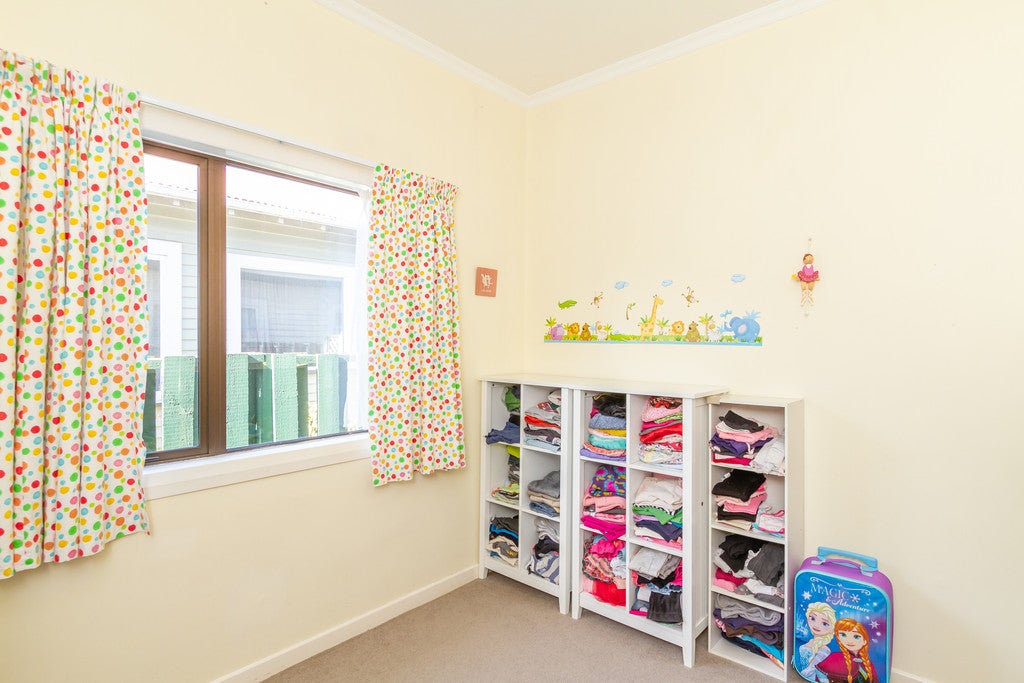 27 GUTHRIE Street, WAIWHETU, LOWER HUTT - Carousel 21