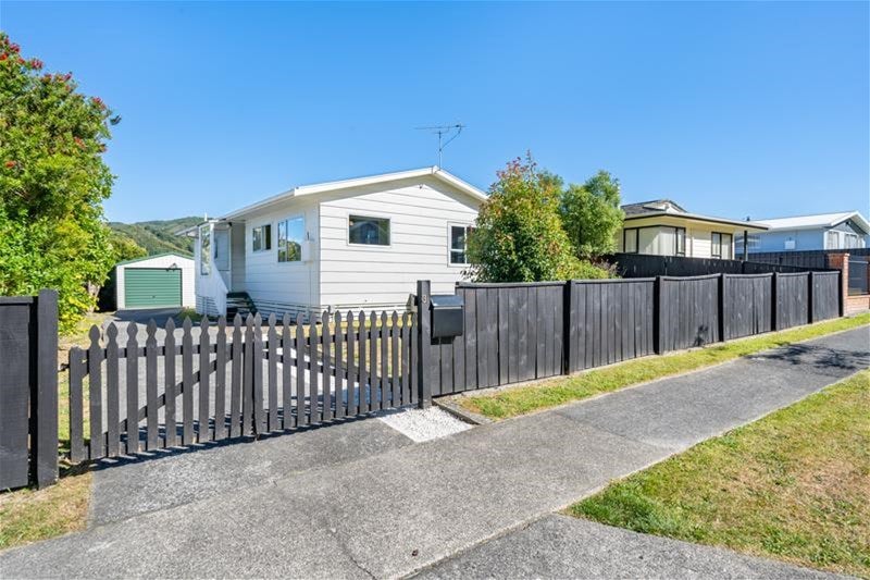 31 Trelawney Road, Wainuiomata, Lower Hutt - Carousel 1