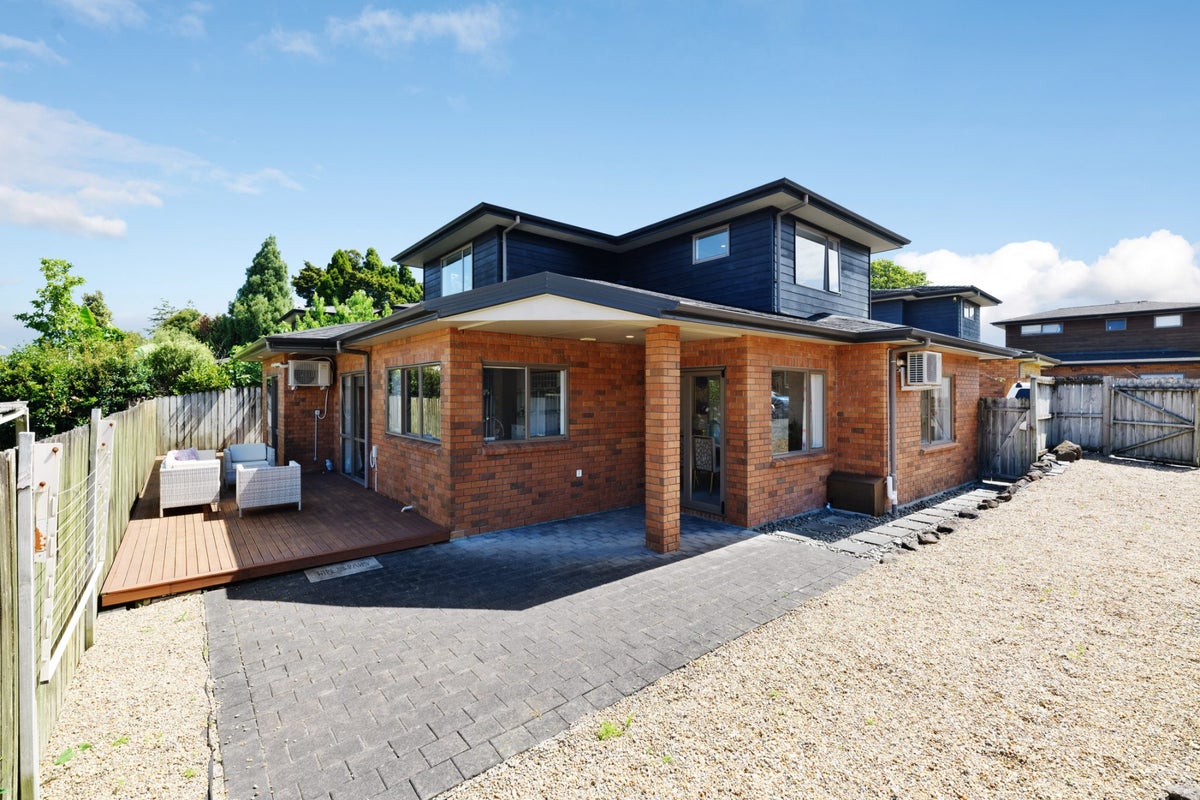 10B Lincoln Road, Henderson, Auckland - Carousel 2