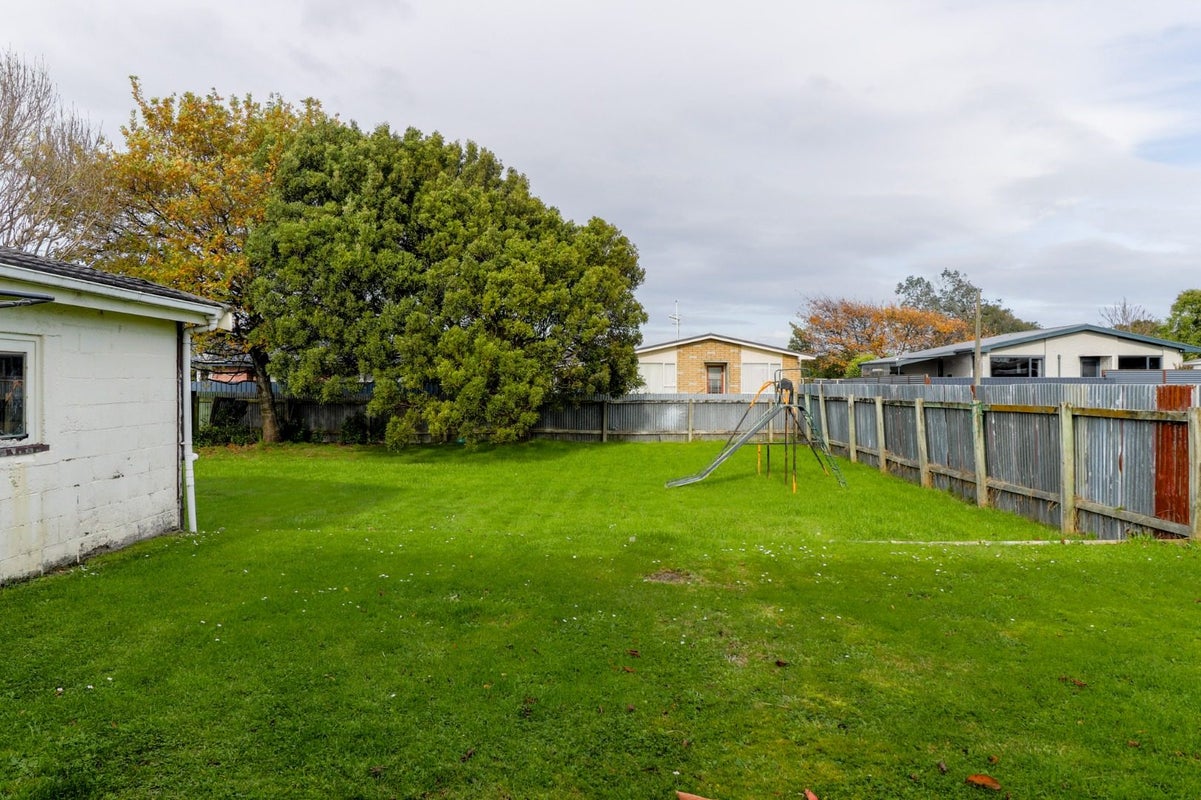 73 Jenkin Street, Strathern, Invercargill - Carousel 10