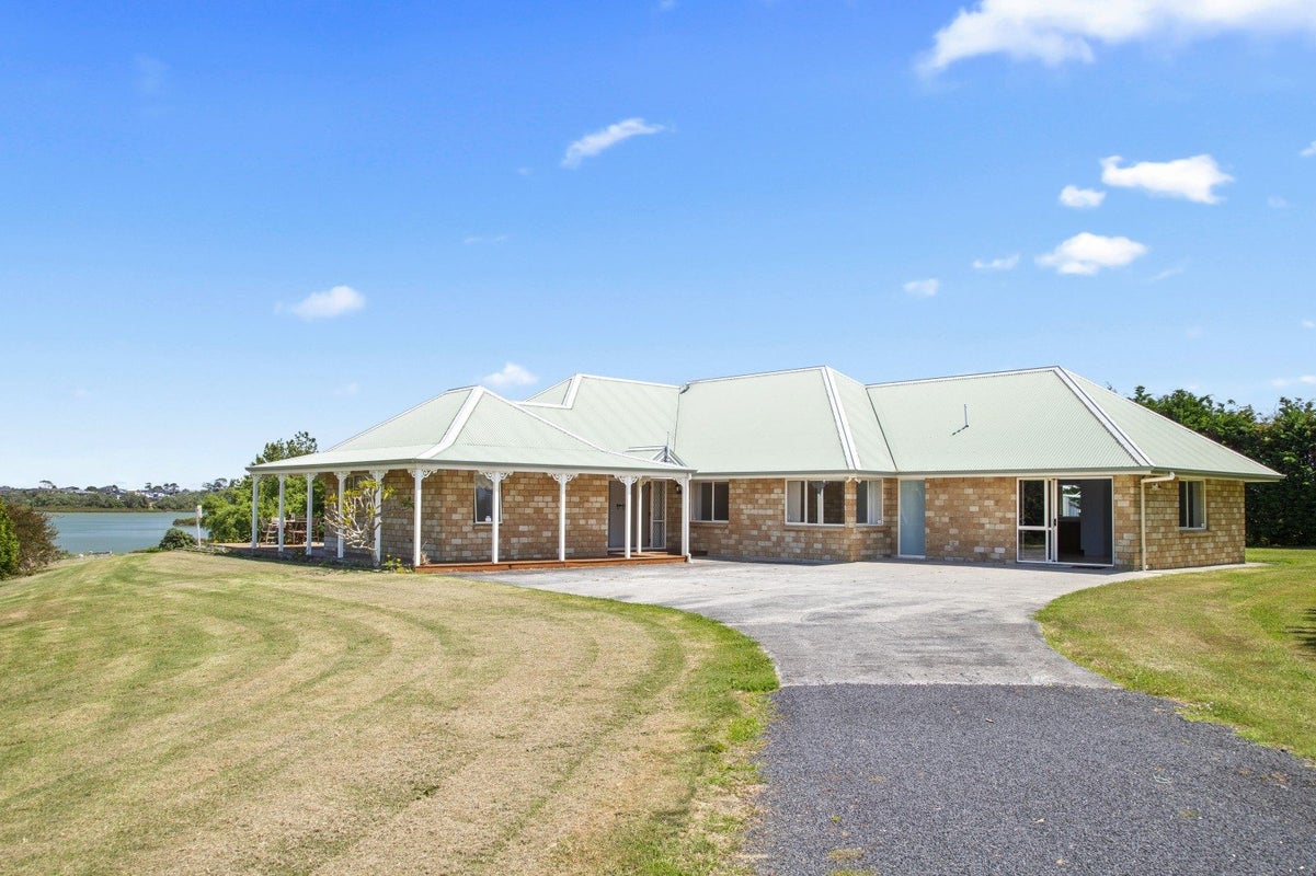 49 Wharf Road, Clarks Beach, Pukekohe - Carousel 2
