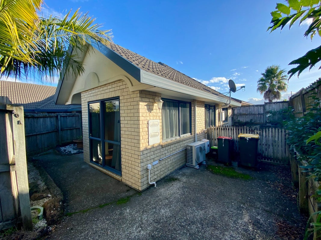 40 Corta Bella Place, Golflands, Auckland - Carousel 1