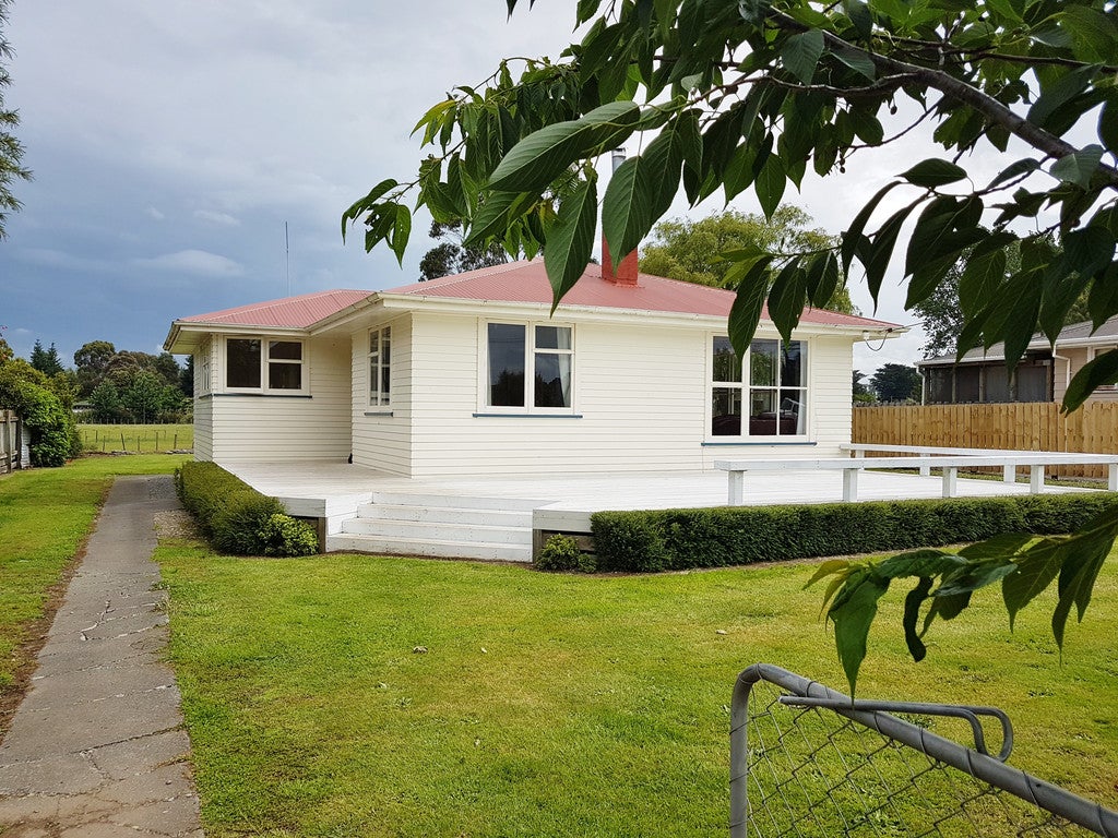 59 Owen Street, Waipawa - Carousel 1