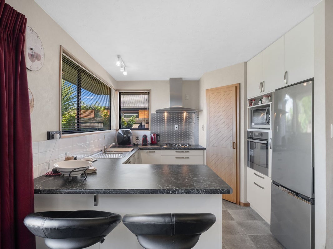 20 Briarmont Street, Avondale, Christchurch - Carousel 2