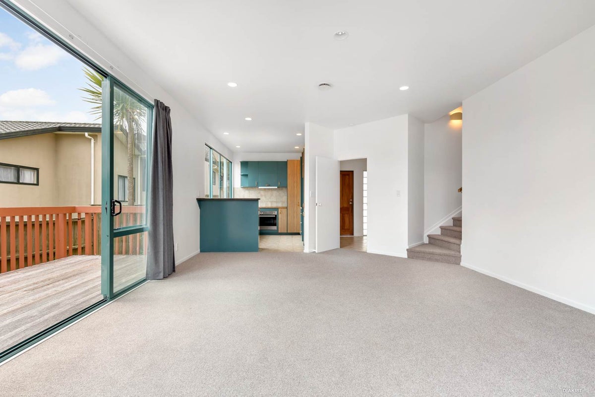 57A Simpson Road, Ranui, Auckland - Carousel 2