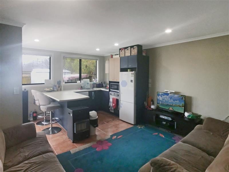 53 Redcastle Drive, East Tamaki, Auckland - Carousel 2