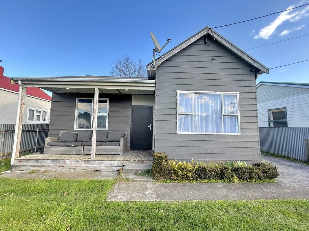 21 Argyle Street, Whanganui, Whanganui - Carousel 2
