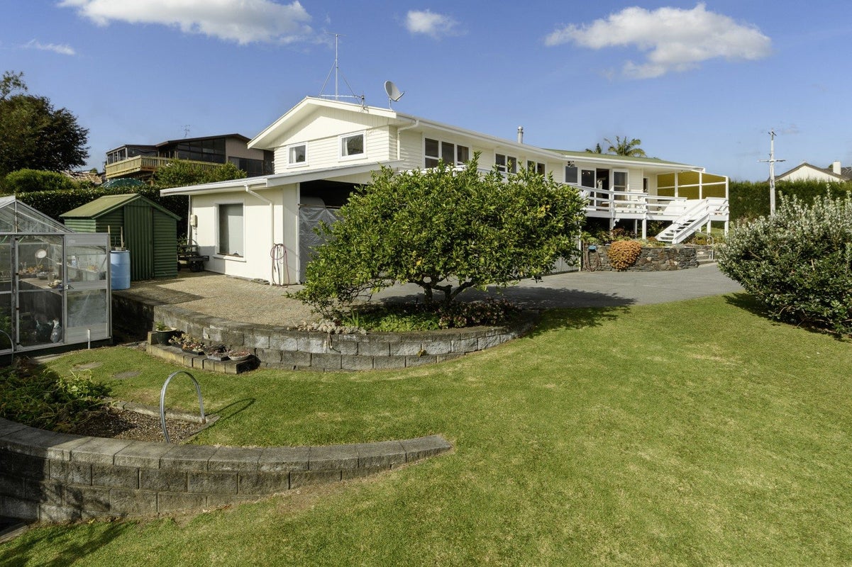 402 Snodgrass Road, Te Puna, Tauranga - Carousel 1