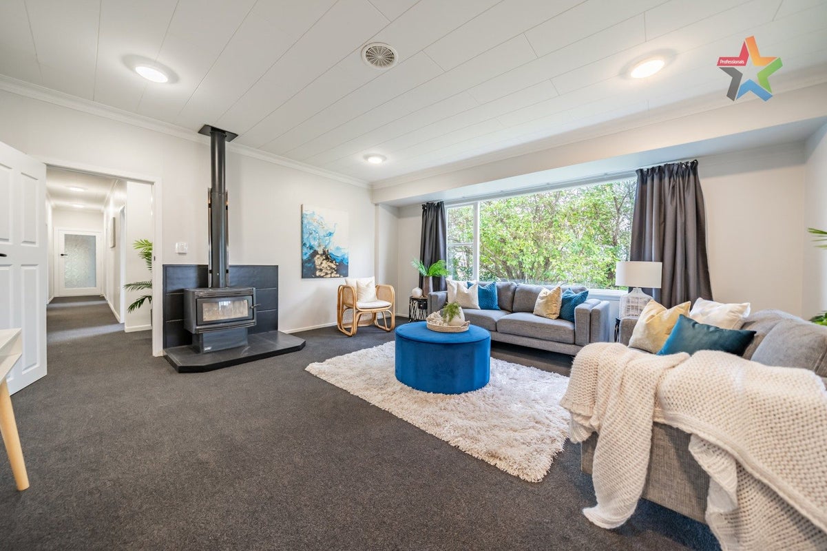 49 Manuka Street, Stokes Valley, Lower Hutt - Carousel 2