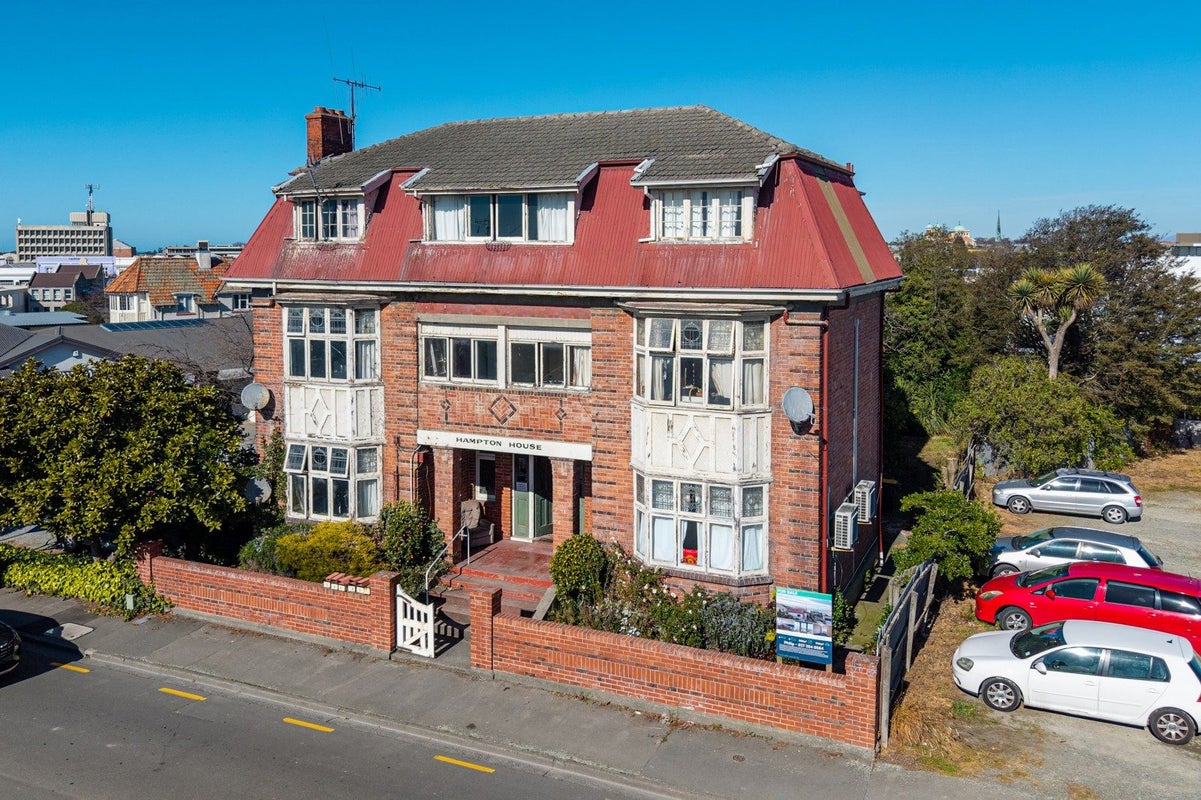 16 Roslyn Terrace, West End, Timaru - Carousel 1