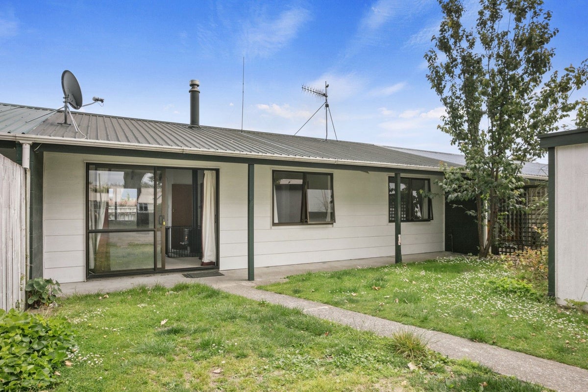 3/22 Beach Road, Katikati, Katikati - Carousel 1