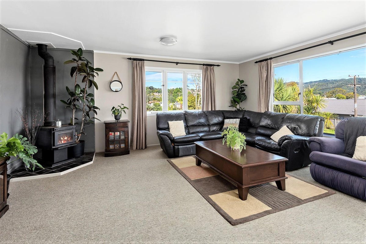 8 Jellicoe Street, Morningside, Whangarei - Carousel 2