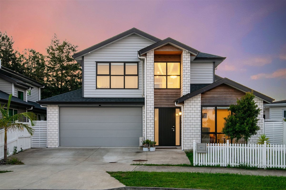 22 Thomas Rielly Avenue, Hobsonville, Auckland - Carousel 1
