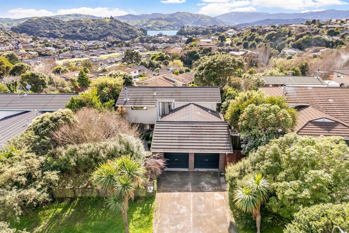 87 Discovery Drive, Whitby, Porirua - Carousel 2