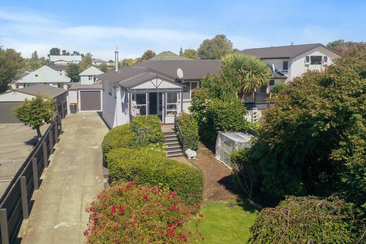 1/22 Marston Road, Kensington, Timaru - Carousel 1