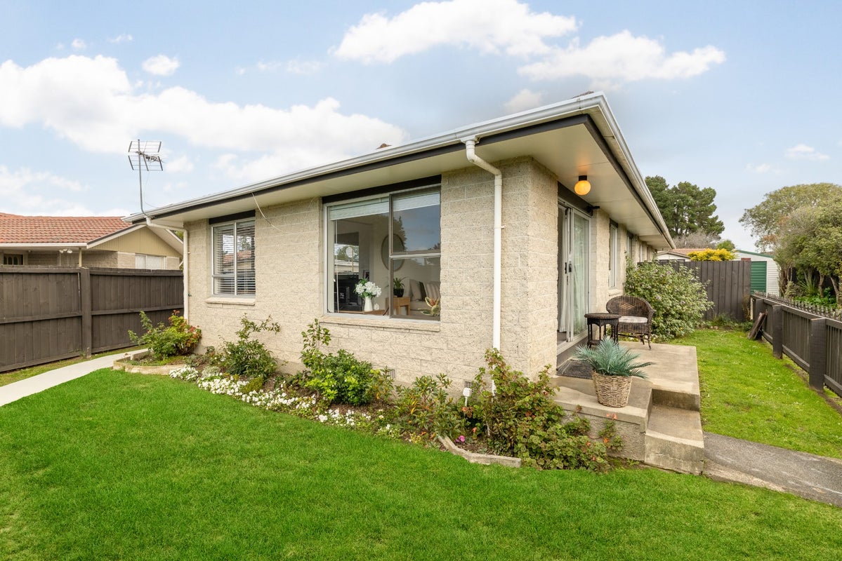 1/17 Tamarisk Place, Parklands, Christchurch - Carousel 1