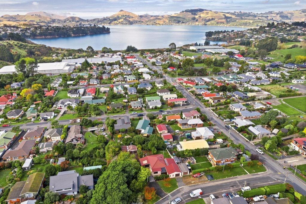 4 Hugh Street, Sawyers Bay, Port Chalmers - Carousel 30