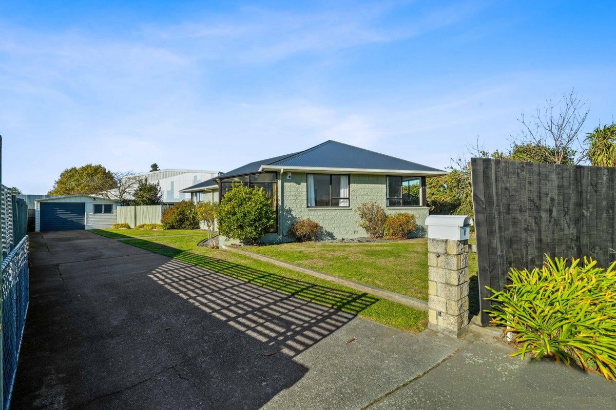 11 Whelan Place, Hei Hei, Christchurch - Carousel 20