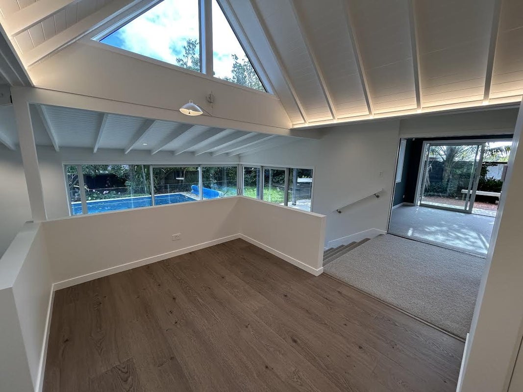 8 Meanda Gardens, Sunnyhills, Auckland - Carousel 2