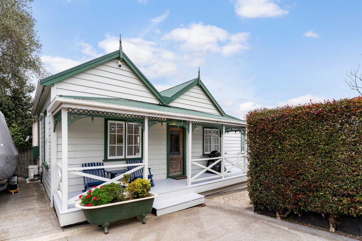 87 Victoria Street, Onehunga, Auckland - Carousel 1