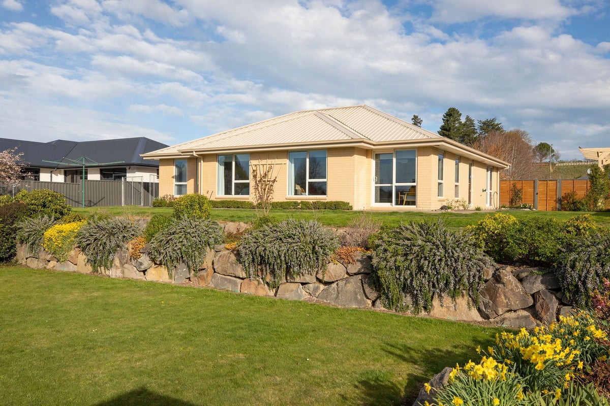 8 Rimu Street, Highfield, Timaru - Carousel 1