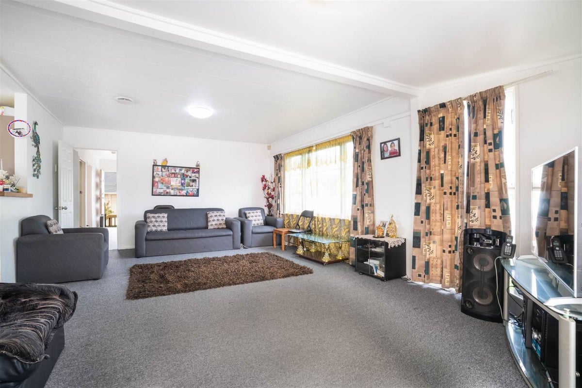 45 Mahia Road, Manurewa, Auckland - Carousel 2