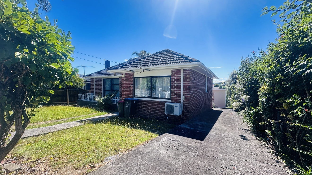 52 Blockhouse Bay Road, Avondale, Auckland - Carousel 2