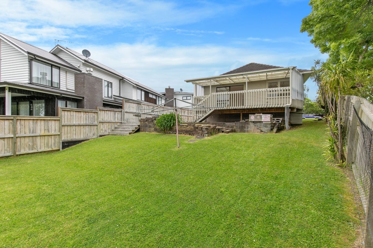 22 Fernwood Place, Wai o Taiki Bay, Auckland - Carousel 2