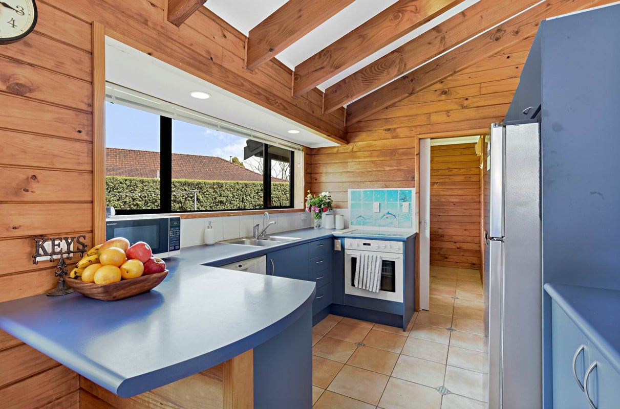 181 Walter Strevens Drive, Conifer Grove, Takanini - Carousel 2