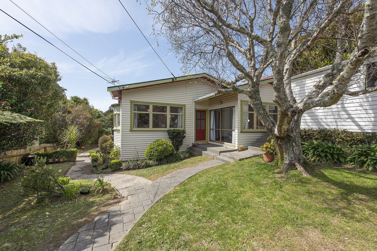 43 Kano Street, Karori, Wellington - Carousel 2
