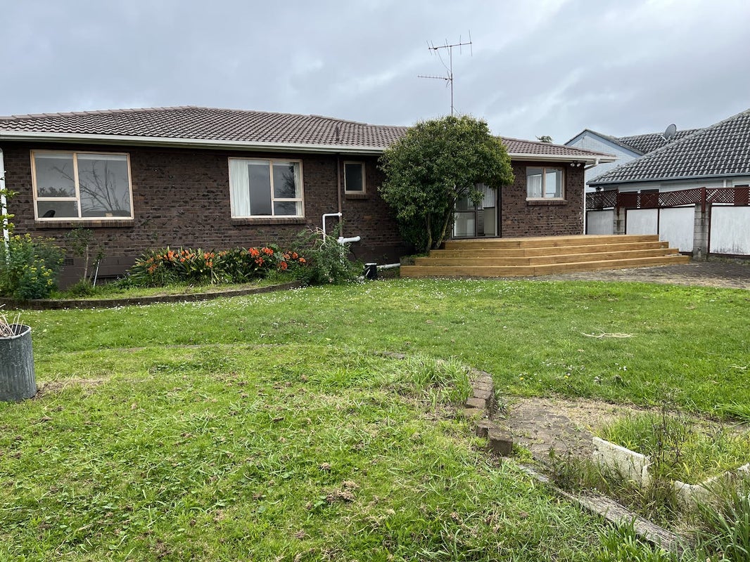 21 Serrita Avenue, Sunnyhills, Auckland - Carousel 1