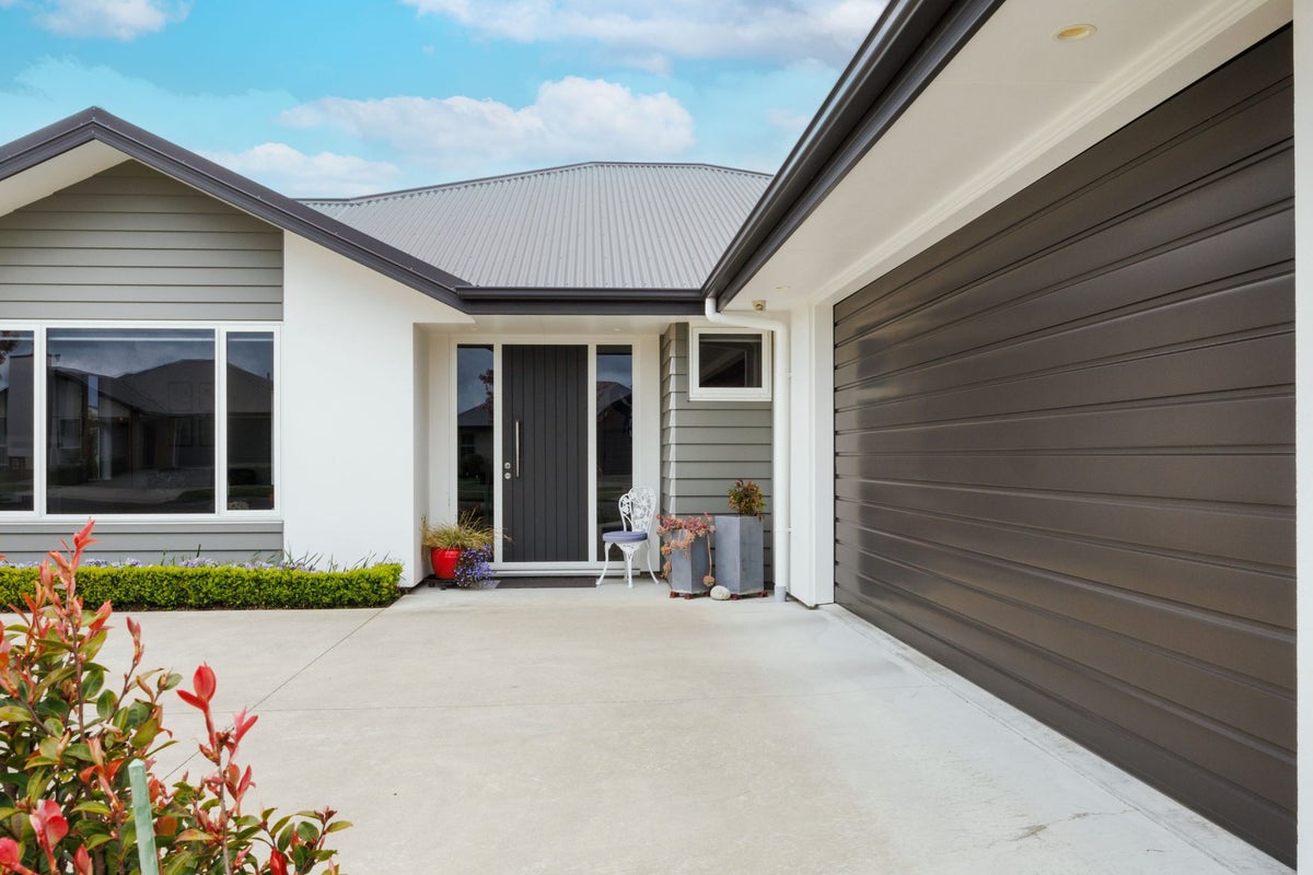 10 Cherry Place, Maewa, Feilding - Carousel 25