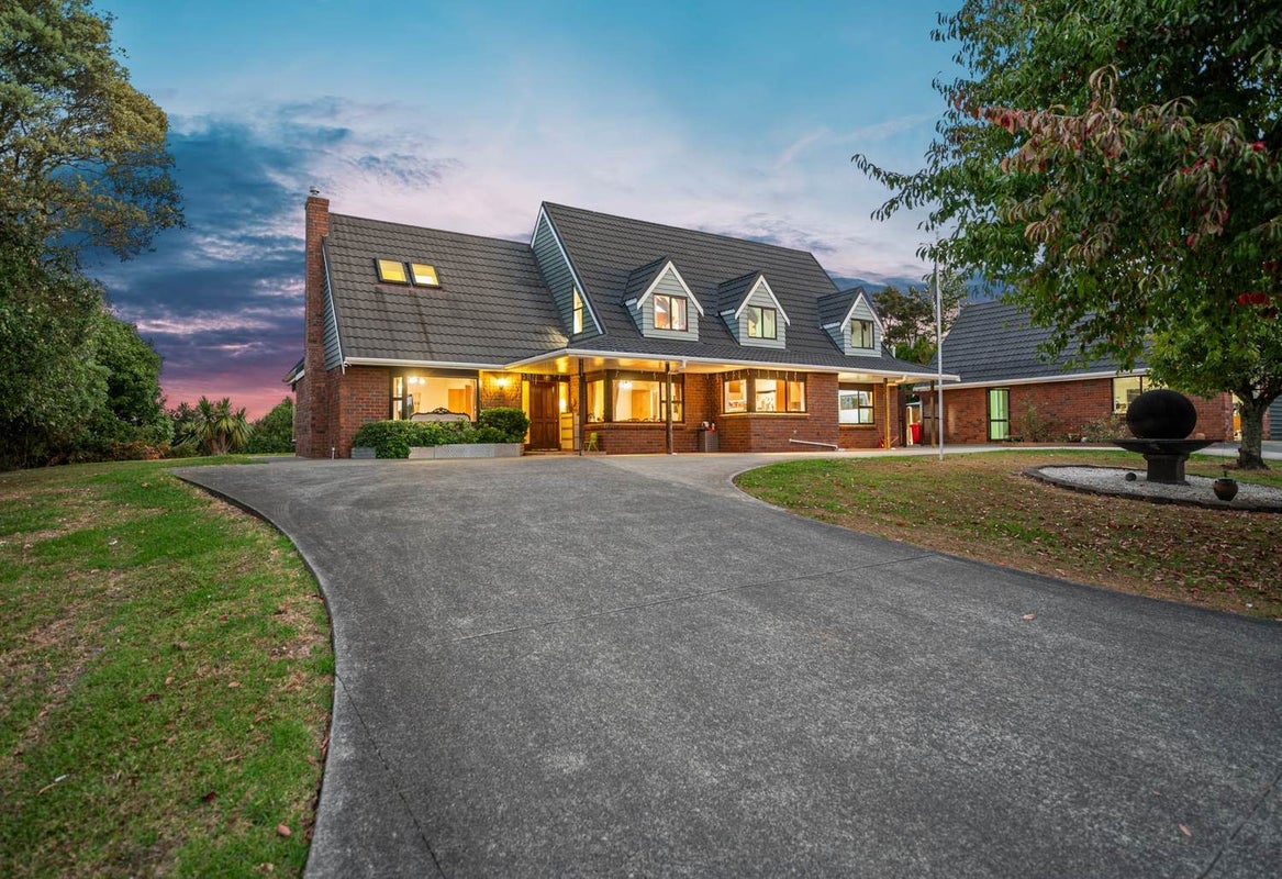 307 Duck Creek Road, Stillwater, Silverdale - Carousel 1