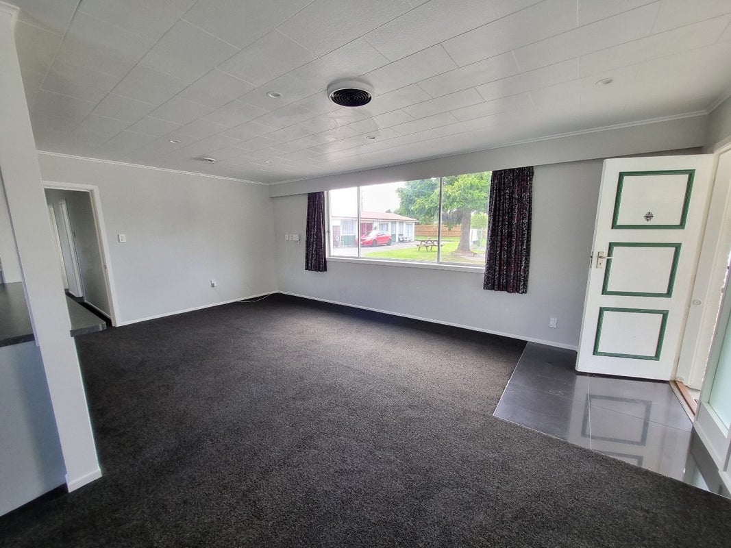 2 Totara Street, Tawhero, Whanganui - Carousel 1