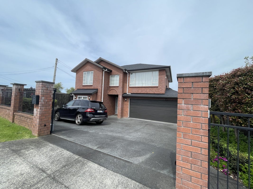 47 Mellons Bay Road, Mellons Bay, Auckland - Carousel 2