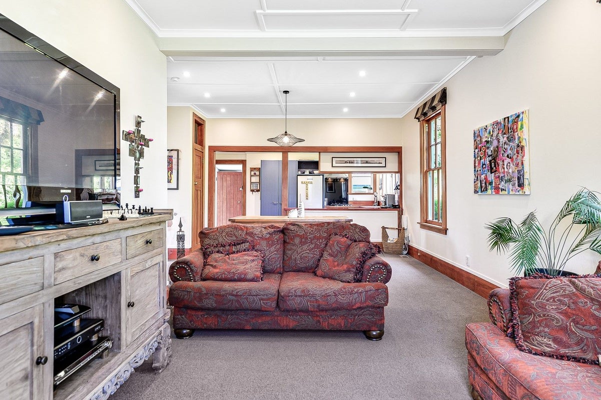 18 Weka Street, Frankton, Hamilton - Carousel 40