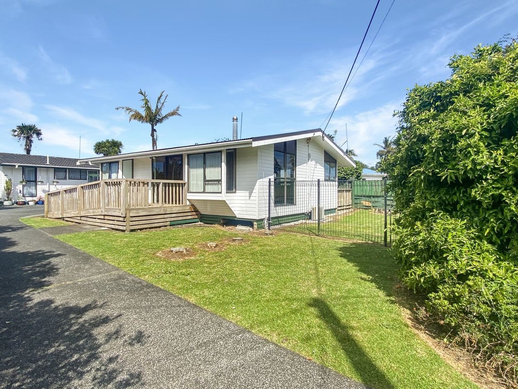 1/8 Denby Crescent, Tikipunga, Whangarei - Carousel 1