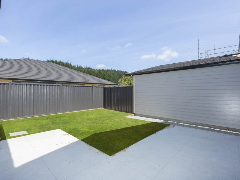 5 Chalfont Road, Silverstream, Upper Hutt - Carousel 12