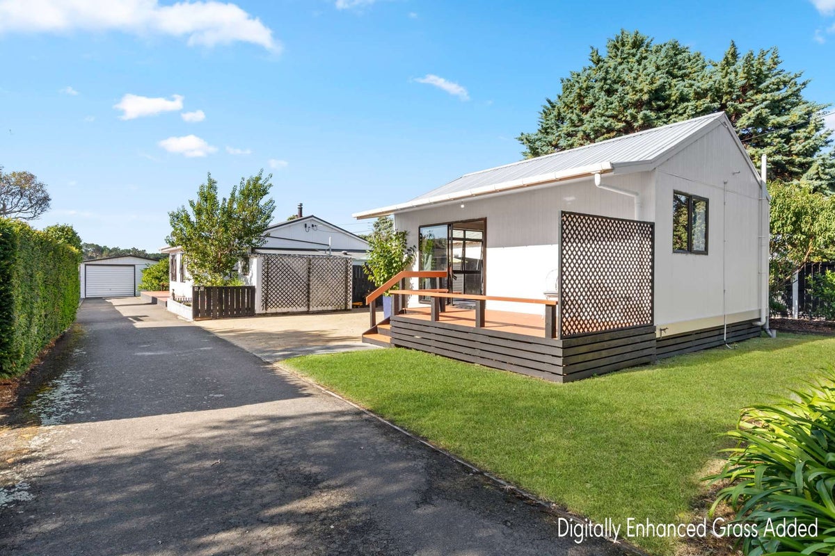 55 Bedford Avenue, Gonville, Whanganui - Carousel 1