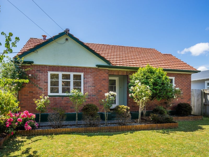 3 Brook ST, WAIWHETU, LOWER HUTT - Carousel 1