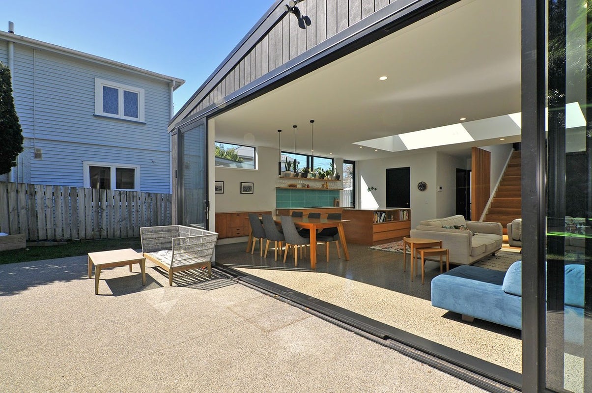 12 Helen Street, Brooklyn, Wellington - Carousel 2