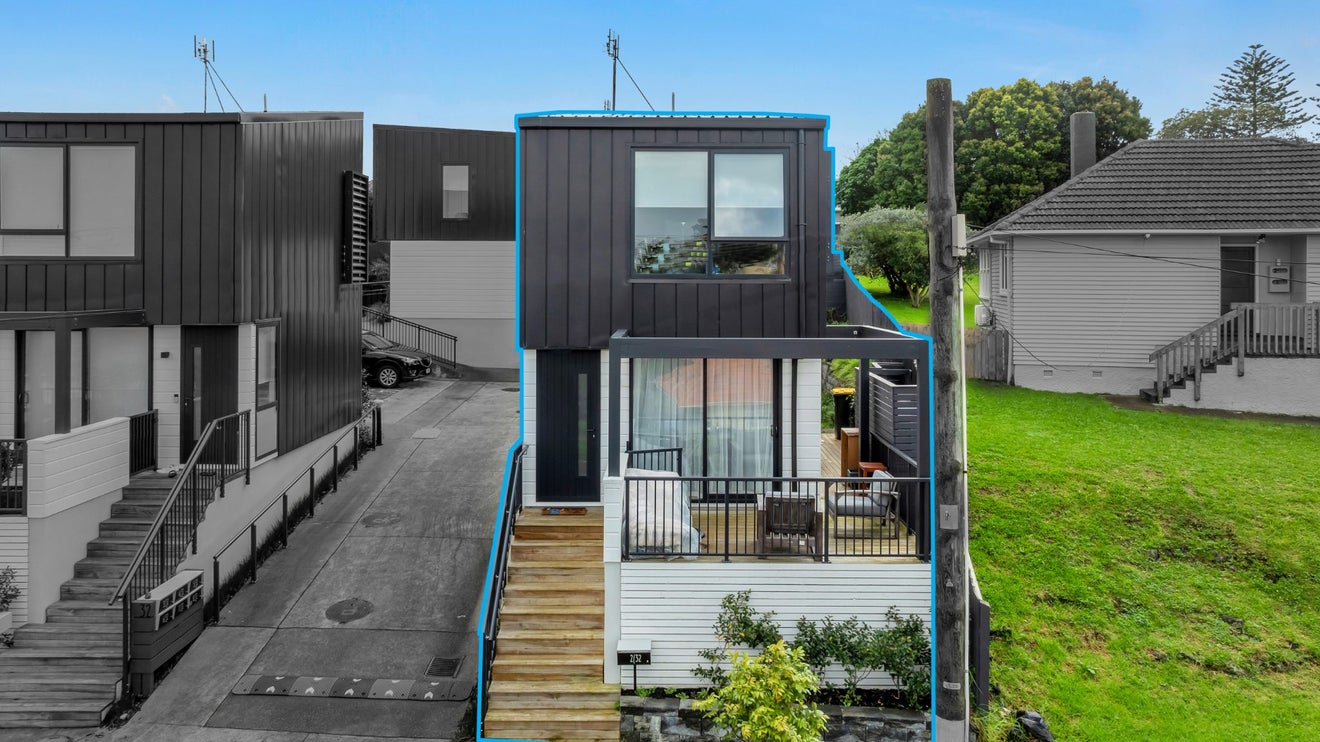 2/32 Leybourne Circle, Glen Innes, Auckland - Carousel 14