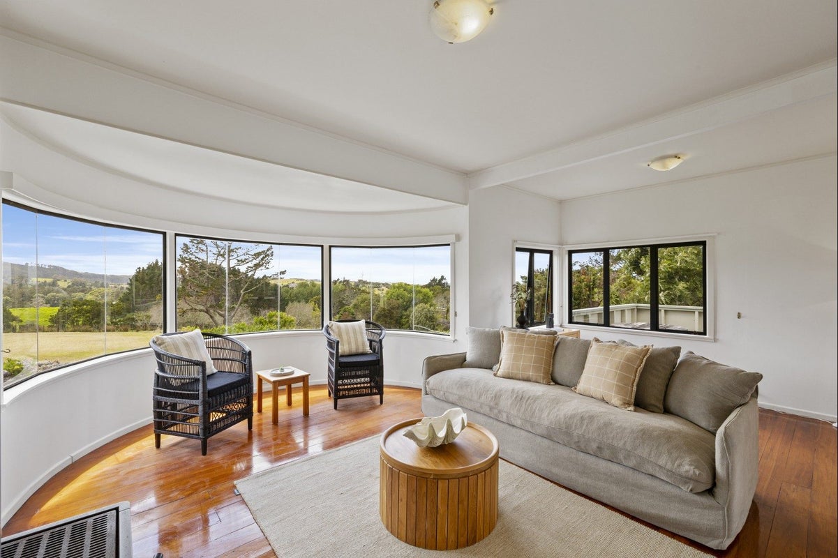 198 King Road, Kaiwaka - Carousel 2