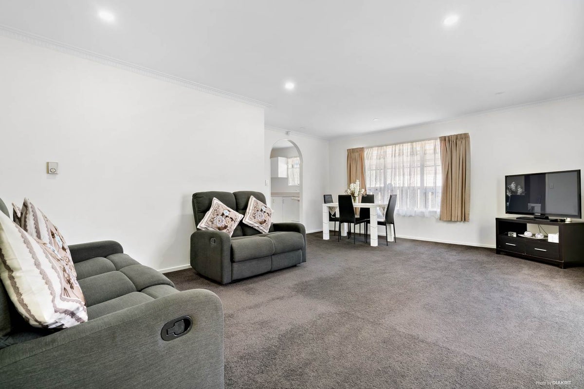 3/16 Birdwood Avenue, Papatoetoe, Auckland - Carousel 2