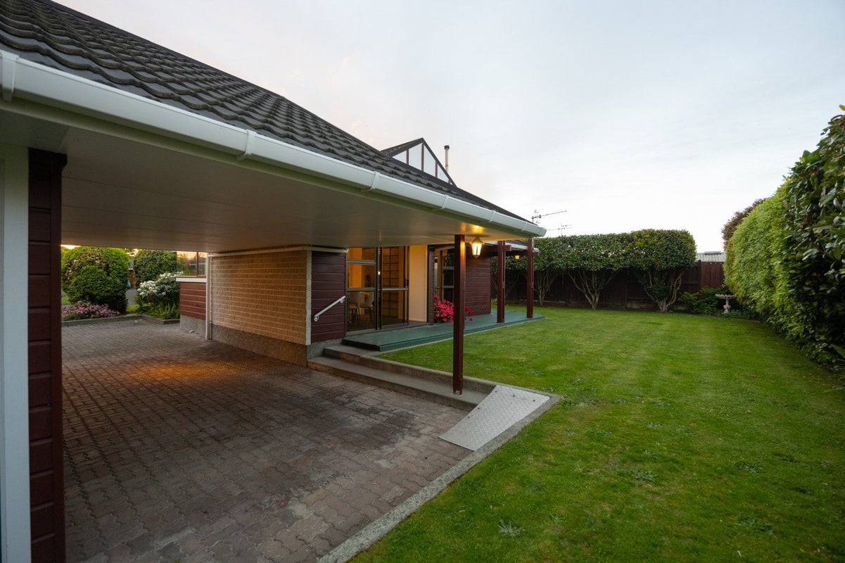 20 Caulfield Place, Awapuni, Palmerston North - Carousel 17