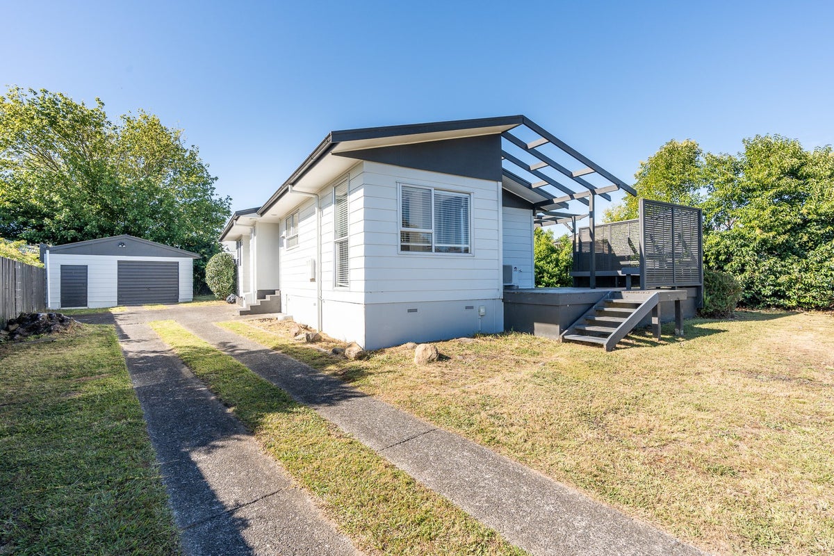 65 Snell Drive, Chartwell, Hamilton - Carousel 1