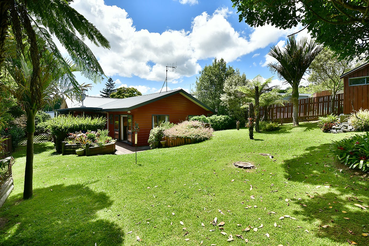 7 Rimu Street, New Lynn, Auckland - Carousel 1