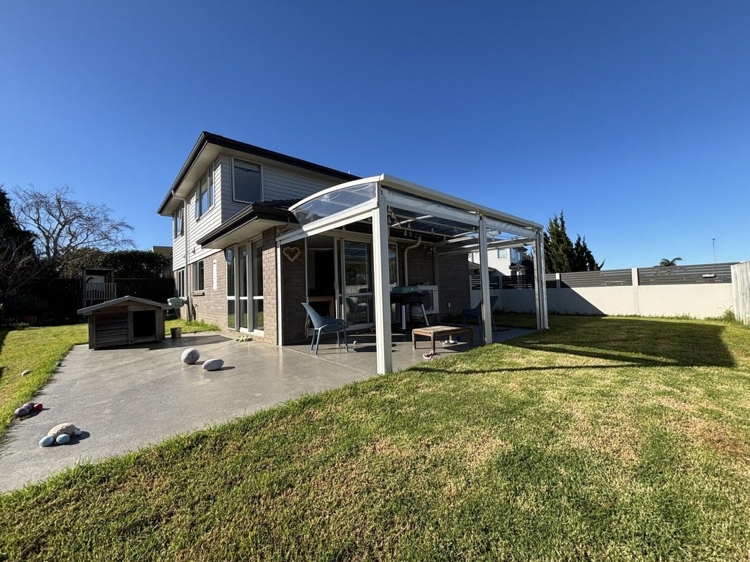 86 Redoubt Road, Goodwood Heights, Auckland - Carousel 2