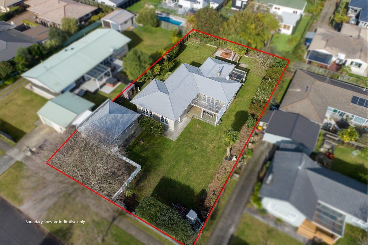 42 Tilsley Street, Glenholme, Rotorua - Carousel 1